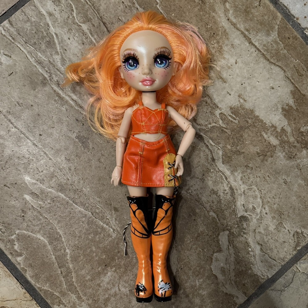 LOT of 6 + Accessories Rainbow High Dolls Jade Skyler Violet Ruby Poppy Amaya - Picture 6 of 11